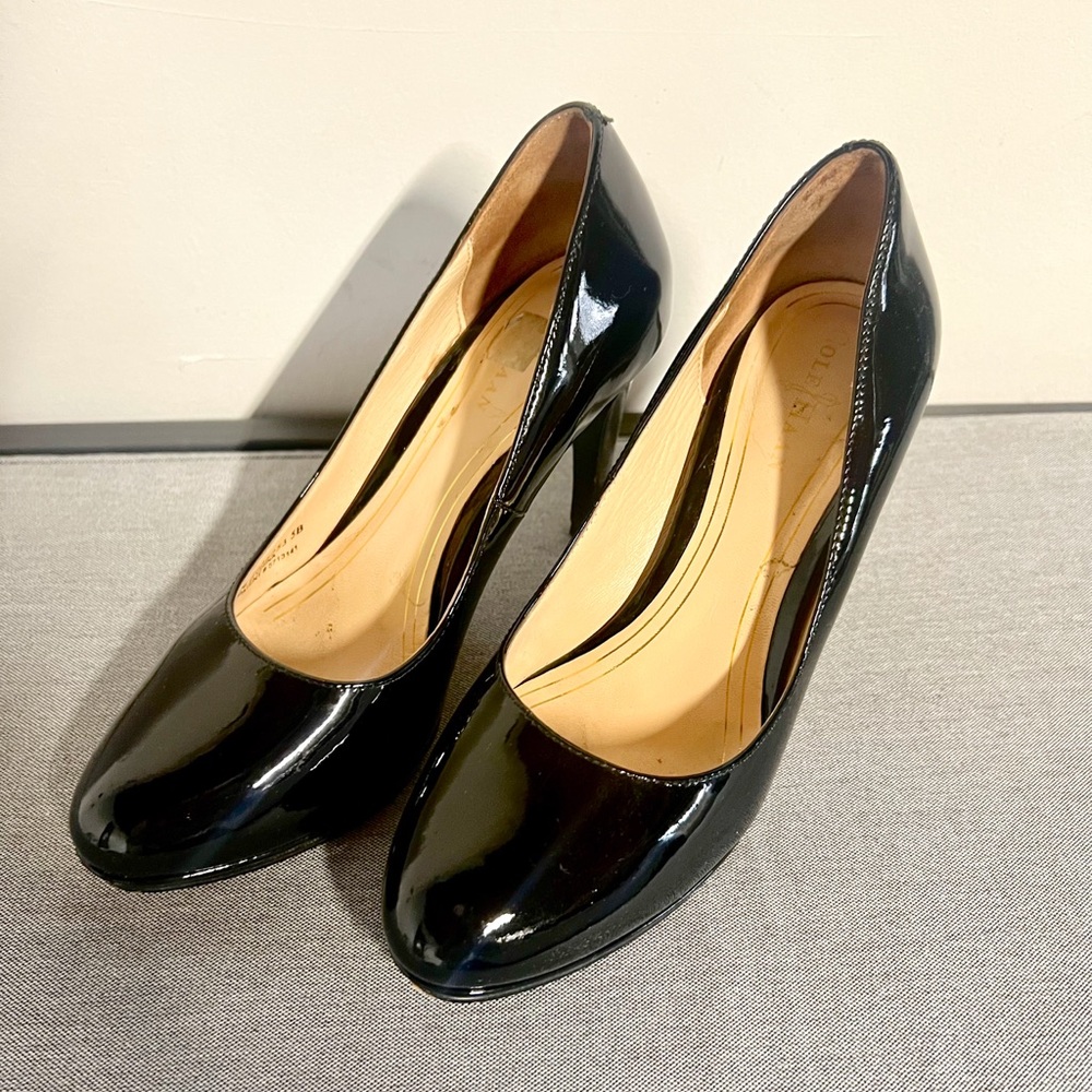 Classic Black Patent Leather Pumps